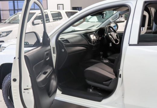 2018 MITSUBISHI TRITON GLX ADAS 4X4