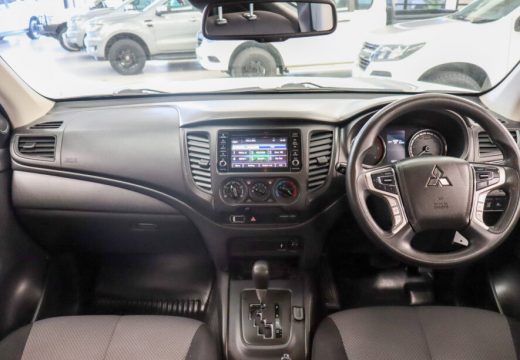 2018 MITSUBISHI TRITON GLX ADAS 4X4