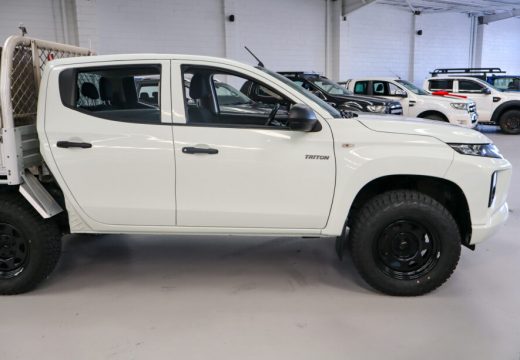2018 MITSUBISHI TRITON GLX ADAS 4X4