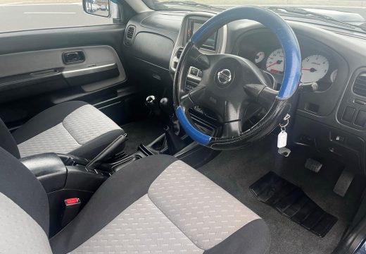2009 Nissan Navara ST-R D22 4X4