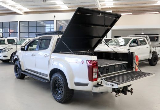2019 ISUZU D-MAX LS-T 4X4
