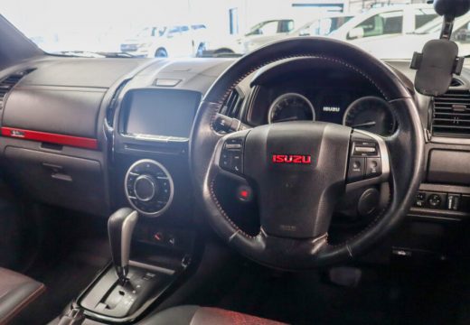 2019 ISUZU D-MAX LS-T 4X4