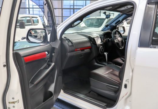 2019 ISUZU D-MAX LS-T 4X4