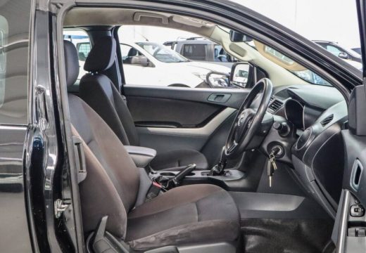 2017 MAZDA BT-50 XT HI-RIDER 4X2