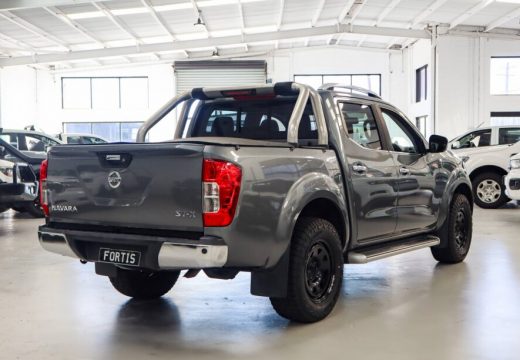 2017 NISSAN NAVARA ST-X 4X2