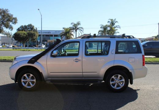 2011 Nissan Pathfinder ST-L R51 Series 4