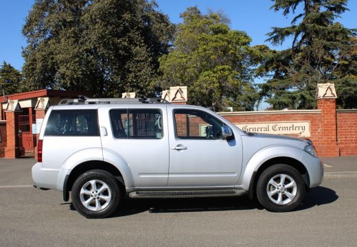 2011 Nissan Pathfinder ST-L R51 Series 4