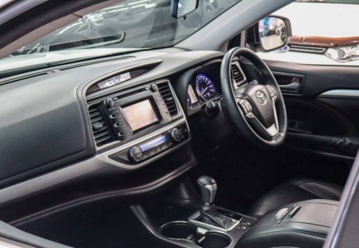 2016 TOYOTA KLUGER GXL 4X2