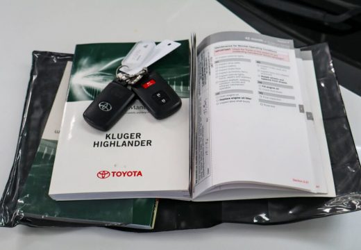 2016 TOYOTA KLUGER GXL 4X2