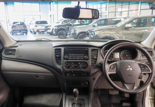 2015 Mitsubishi Triton GLX MQ 4X4