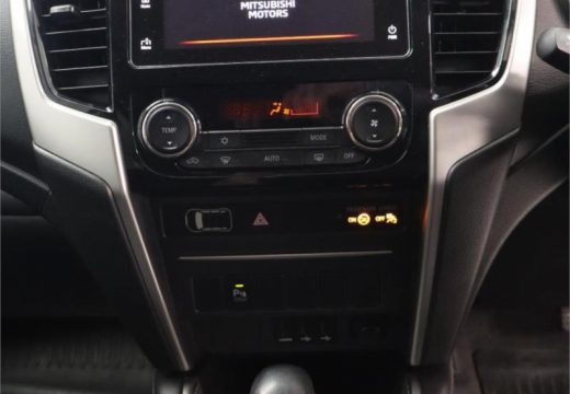 2021 Mitsubishi Triton GLX-R MR 4X4