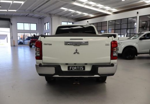 2021 Mitsubishi Triton GLX-R MR 4X4