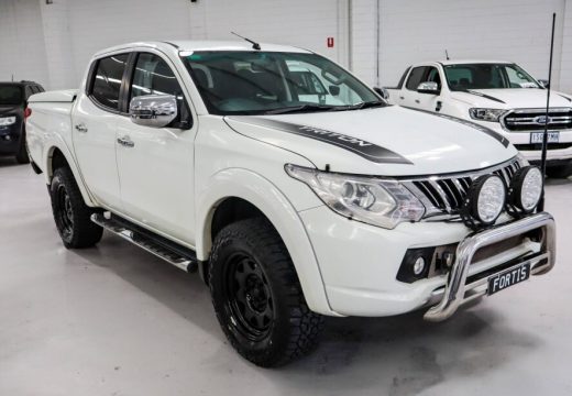 2015 MITSUBISHI TRITON GLS 4X4