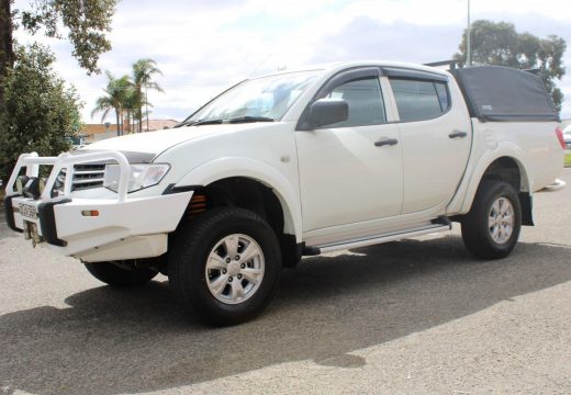 2014 Mitsubishi Triton GLX MN 4X4