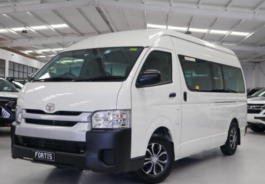 2017 Toyota Hiace Commuter TRH223R