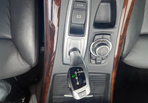 2010 BMW X5 xDrive50i Sport E70