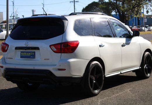 2018 Nissan Pathfinder ST-L N-Sport R52