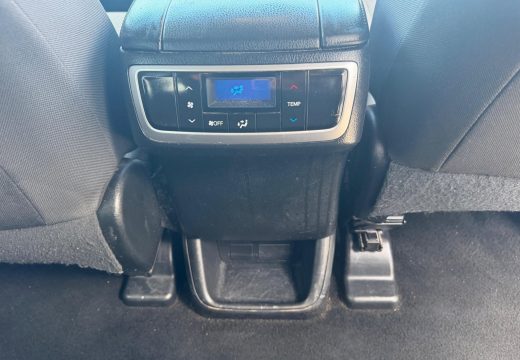2017 Toyota Kluger GX