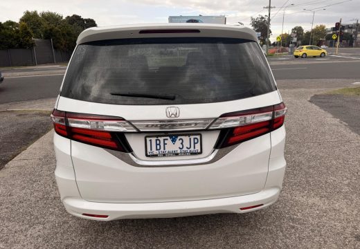2014 Honda Odyssey VTi RC