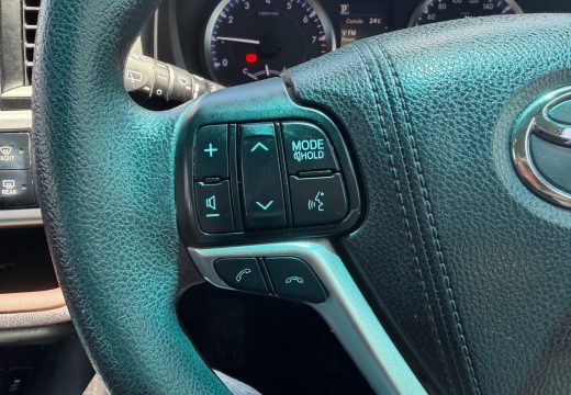 2017 Toyota Kluger GX