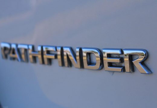2018 Nissan Pathfinder ST-L N-Sport R52