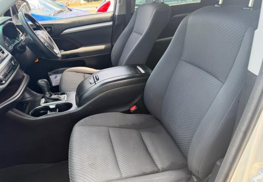 2017 Toyota Kluger GX