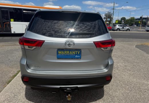 2017 Toyota Kluger GX