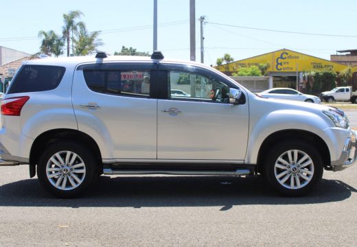 2018 Isuzu MU-X LS-U UC