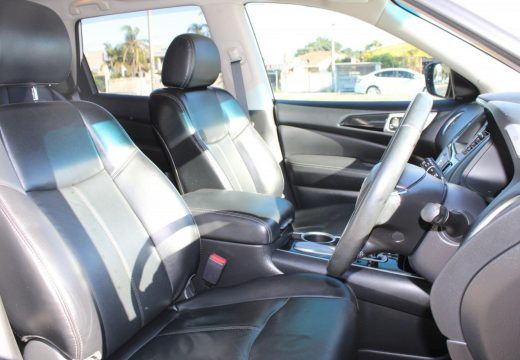 2018 Nissan Pathfinder ST-L N-Sport R52