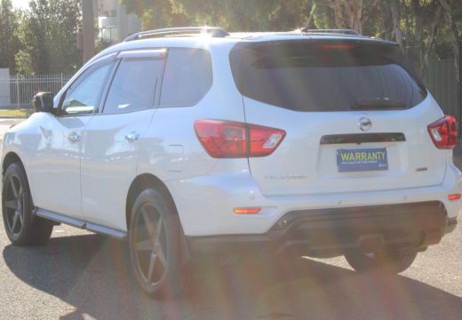 2018 Nissan Pathfinder ST-L N-Sport R52