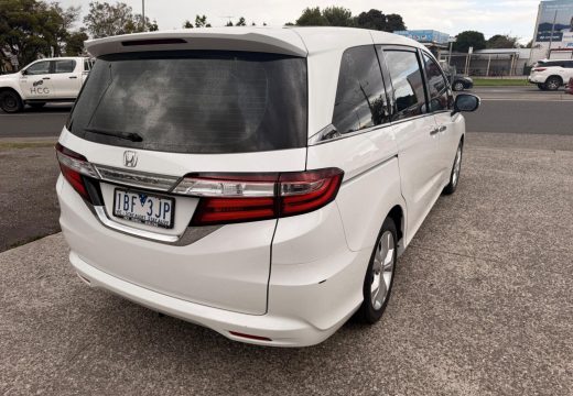 2014 Honda Odyssey VTi RC