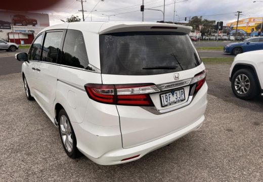 2014 Honda Odyssey VTi RC