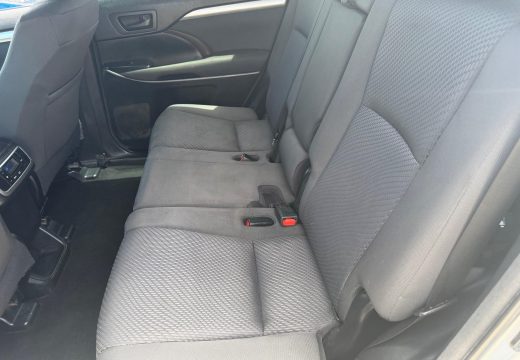 2017 Toyota Kluger GX