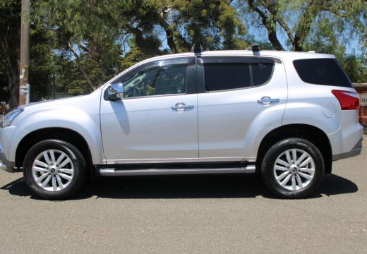 2018 Isuzu MU-X LS-U UC
