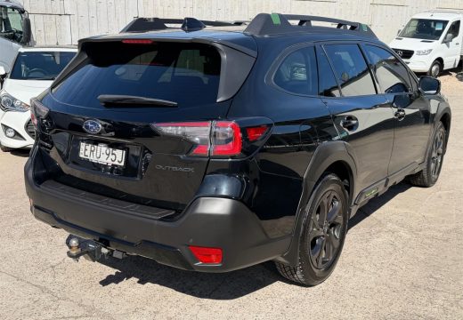 2021 Subaru Outback B7