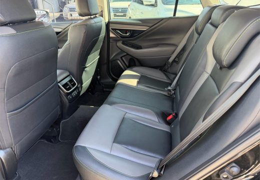 2021 Subaru Outback B7