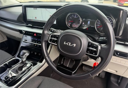 2023 Kia Carnival Si