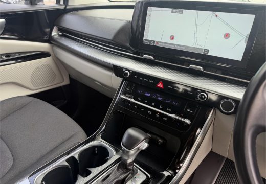 2023 Kia Carnival Si