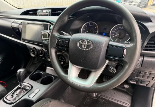 2018 Toyota Hilux SR 4X4