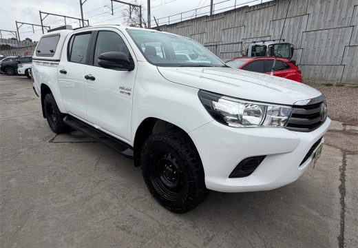2018 Toyota Hilux SR 4X4