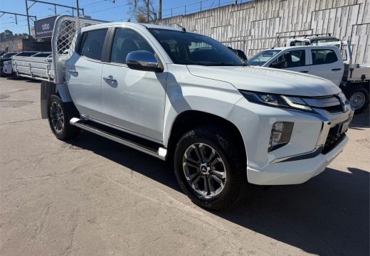 2019 Mitsubishi Triton GLS 4X4