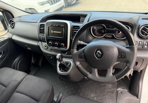2021 Renault Trafic Premium Low Roof LWB