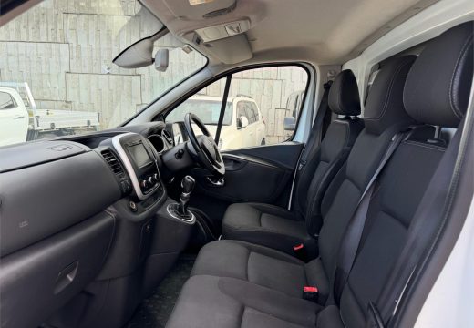 2021 Renault Trafic Premium Low Roof LWB