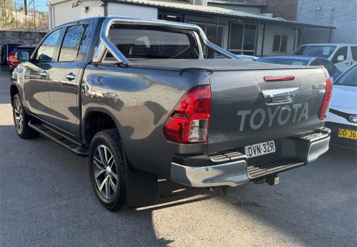 2017 Toyota Hilux SR5 4X4