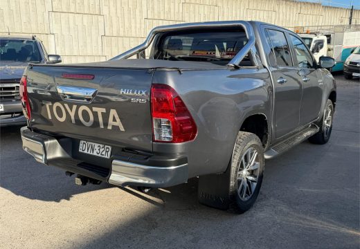 2017 Toyota Hilux SR5 4X4