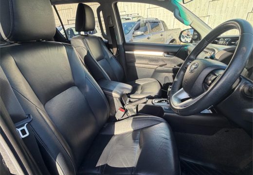 2017 Toyota Hilux SR5 4X4