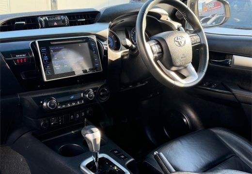 2017 Toyota Hilux SR5 4X4