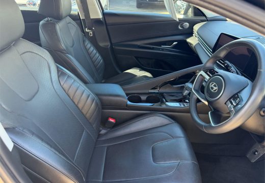 2025 Hyundai i30 Elite Hybrid
