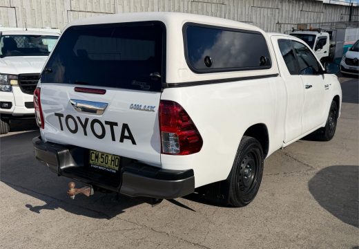 2017 Toyota Hilux SR 4X2