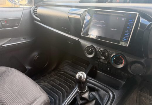 2017 Toyota Hilux SR 4X2